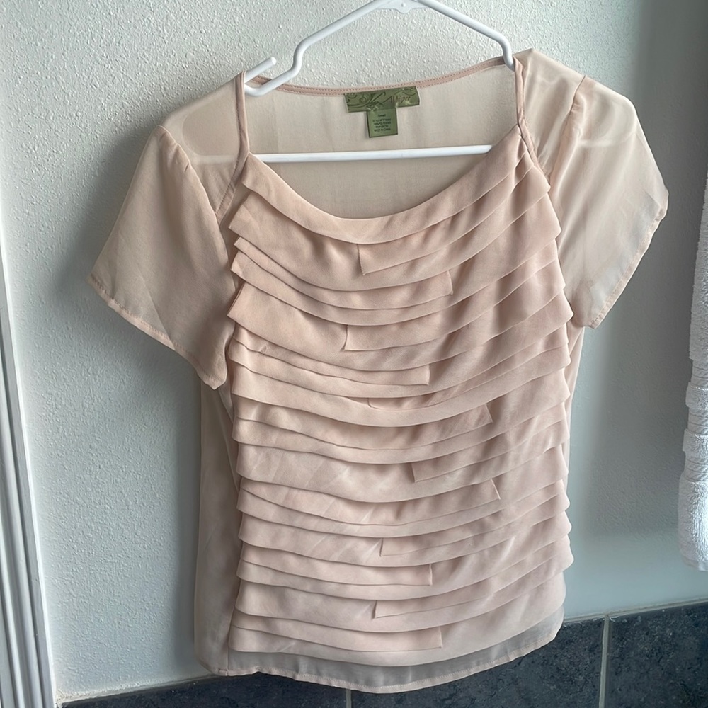 Boutique pink shirt size small